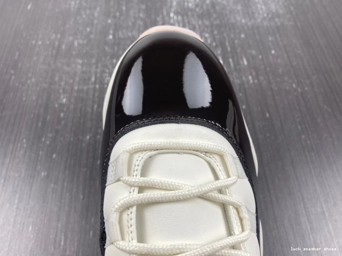 Rep LUCY Jordan Neapolitan Air 11 AR0715-101 WMNS 0814
